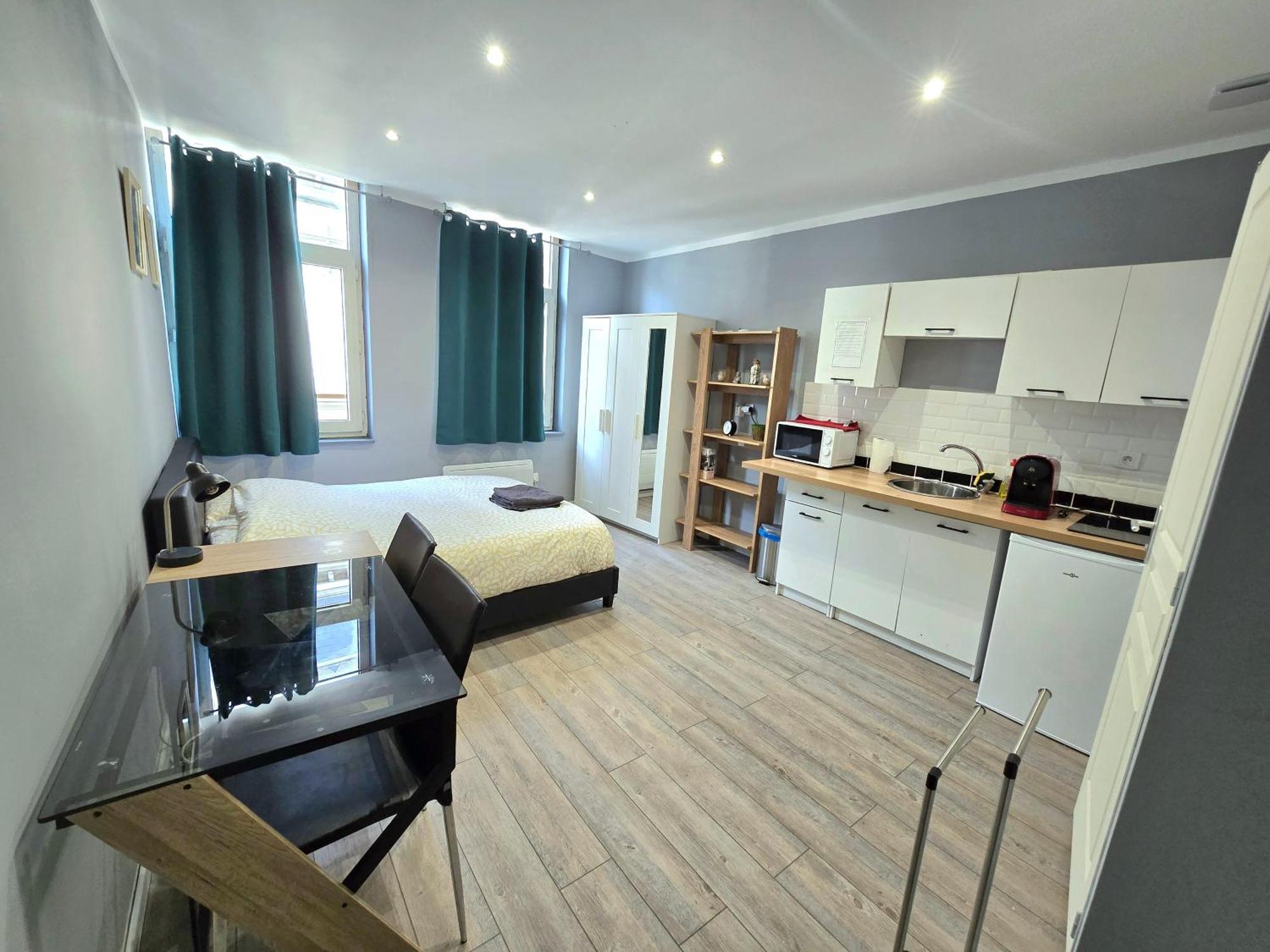 Appartement Hypercentre 301 +Wifi+Independant+ Cuisine Toilette Salle De Bain Privative Valenciennes Exterior photo